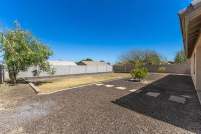 1322 E Harwell Road, Phoenix, AZ 85042 - Photo 25