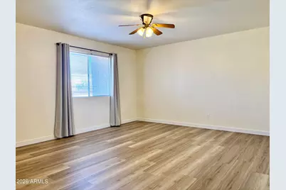 4213 W Calavar Road, Phoenix, AZ 85053 - Photo 13