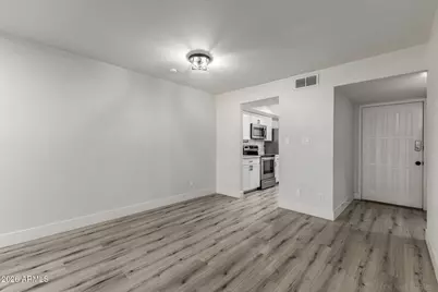 4558 W Maryland Avenue, Glendale, AZ 85301 - Photo 5