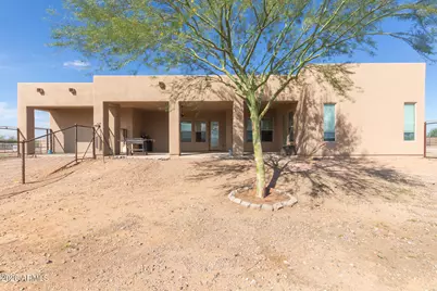 22603 W Laura Street, Wittmann, AZ 85361 - Photo 3