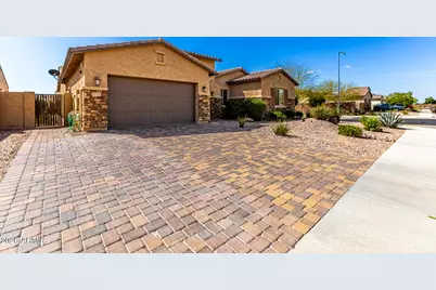 9753 W Rowel Road, Peoria, AZ 85383 - Photo 5