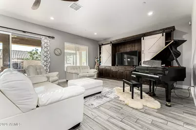 9753 W Rowel Road, Peoria, AZ 85383 - Photo 11