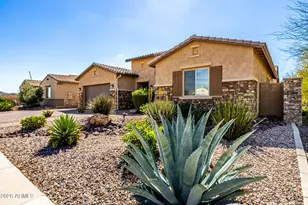 9753 W Rowel Rd, Peoria, AZ 85383 - Photo 3