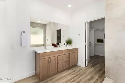 16054 W Hearn Road, Surprise, AZ 85379 - Photo 17