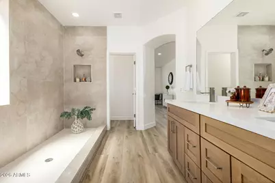 16054 W Hearn Road, Surprise, AZ 85379 - Photo 15