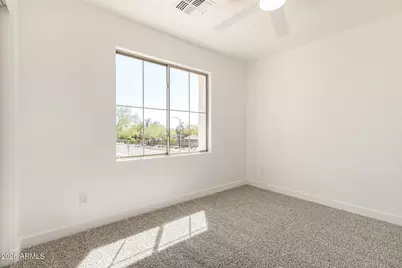 16054 W Hearn Road, Surprise, AZ 85379 - Photo 27