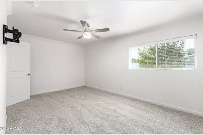 8531 E Clarendon Avenue, Scottsdale, AZ 85251 - Photo 11