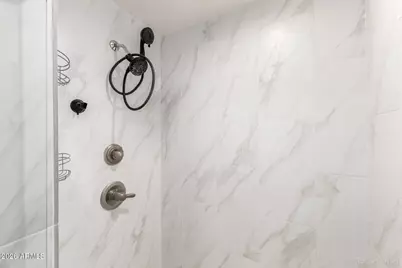 8531 E Clarendon Avenue, Scottsdale, AZ 85251 - Photo 15