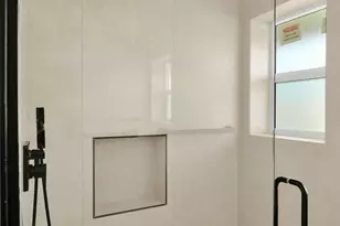 116 E Helena Dr, Phoenix, AZ 85022 - Photo 21