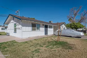 1021 E Fairmount Ave, Phoenix, AZ 85014 - Photo 15