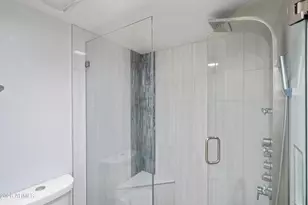 10410 N Cave Creek Rd, Phoenix, AZ 85020 - Photo 17