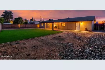 19201 N 23rd Avenue, Phoenix, AZ 85027 - Photo 17