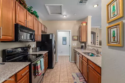 955 E Knox Road #244, Chandler, AZ 85225 - Photo 11