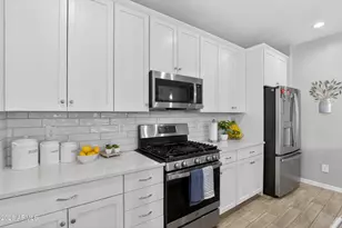 18601 W Cottontail Ln, Surprise, AZ 85387 - Photo 9