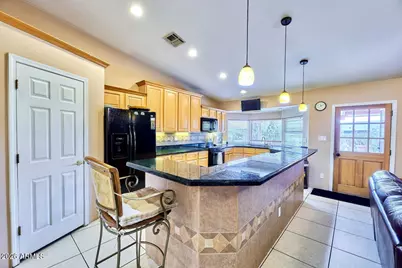 10450 N 77th Place, Scottsdale, AZ 85258 - Photo 1