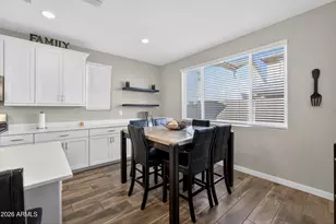 8114 E Petunia Ave, Mesa, AZ 85212 - Photo 17