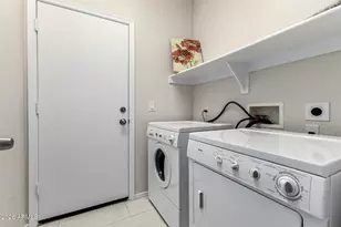 16202 W Winchcomb Ln, Surprise, AZ 85379 - Photo 25