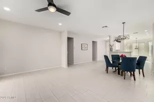 16202 W Winchcomb Ln, Surprise, AZ 85379 - Photo 9