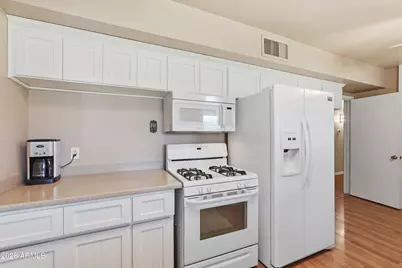 5711 N 12th Avenue, Phoenix, AZ 85013 - Photo 13
