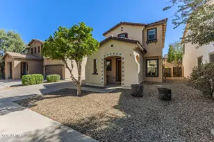 18551 W Udall Dr, Surprise, AZ 85374 - Photo 9