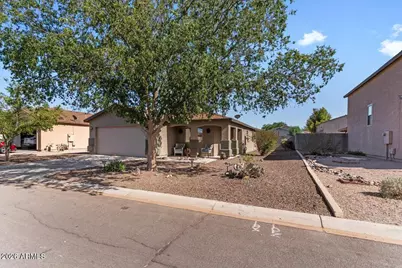 1057 E Silversmith Trail, San Tan Valley, AZ 85143 - Photo 3