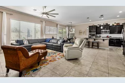 18254 W Young Street, Surprise, AZ 85388 - Photo 11