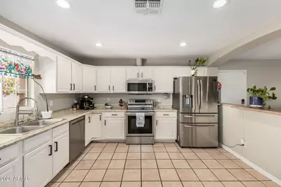 5669 E Preakness Drive, San Tan Valley, AZ 85140 - Photo 9