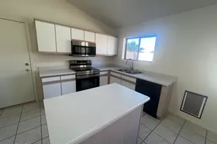 15204 W Honeysuckle Ln, Surprise, AZ 85374 - Photo 9