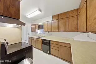 6708 N 41st Ln, Phoenix, AZ 85019 - Photo 7