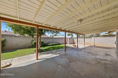 6708 N 41st Lane, Phoenix, AZ 85019 - Photo 33