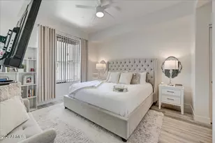 7300 E Earll Dr, Scottsdale, AZ 85251 - Photo 17