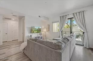 7300 E Earll Dr, Scottsdale, AZ 85251 - Photo 13