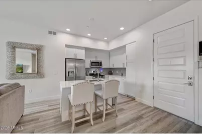 7300 E Earll Drive #1013, Scottsdale, AZ 85251 - Photo 3