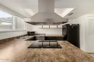 3109 W Harmont Dr, Phoenix, AZ 85051 - Photo 11