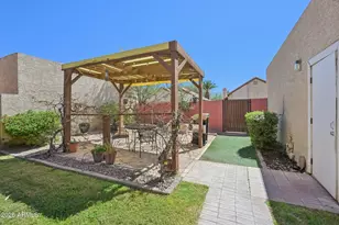 1927 E Velvet Dr, Tempe, AZ 85284 - Photo 25