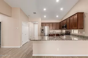 12436 W Myrtle Ct, Glendale, AZ 85307 - Photo 13