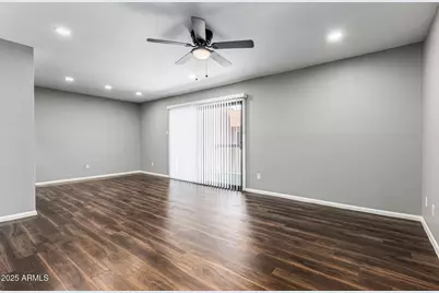 3810 N Maryvale Parkway #2020, Phoenix, AZ 85031 - Photo 3