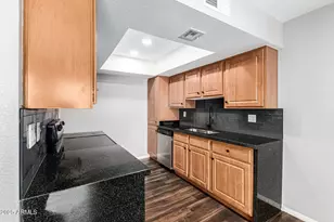 3810 N Maryvale Pkwy, Phoenix, AZ 85031 - Photo 7