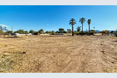 245 W Wier Avenue #-, Phoenix, AZ 85041 - Photo 13