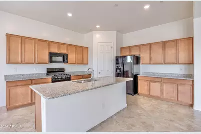 2527 N 212th Drive, Buckeye, AZ 85396 - Photo 11