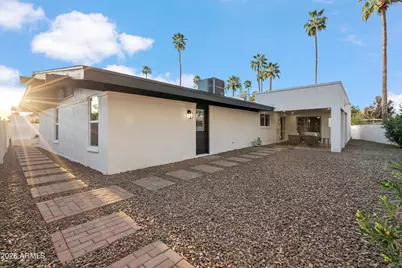 611 W Gibraltar Lane, Phoenix, AZ 85023 - Photo 33