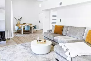 11333 N 92nd St, Scottsdale, AZ 85260 - Photo 3