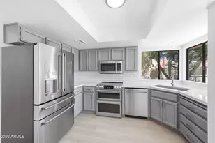 10529 E Topaz Cir, Scottsdale, AZ 85258 - Photo 9