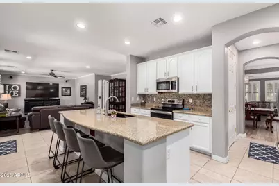 8374 W Rosewood Lane, Peoria, AZ 85383 - Photo 15