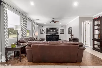 8374 W Rosewood Lane, Peoria, AZ 85383 - Photo 9