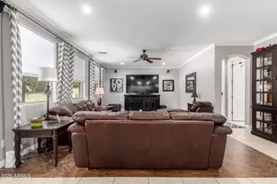 8374 W Rosewood Ln, Peoria, AZ 85383 - Photo 9