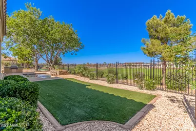 628 E Peach Tree Street, San Tan Valley, AZ 85140 - Photo 33