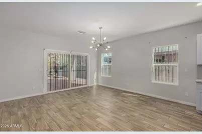 210 W Sunland Avenue, Phoenix, AZ 85041 - Photo 7