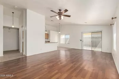 727 E Long Avenue, Buckeye, AZ 85326 - Photo 11