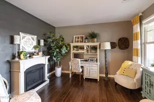 22121 E Russet Rd, Queen Creek, AZ 85142 - Photo 15